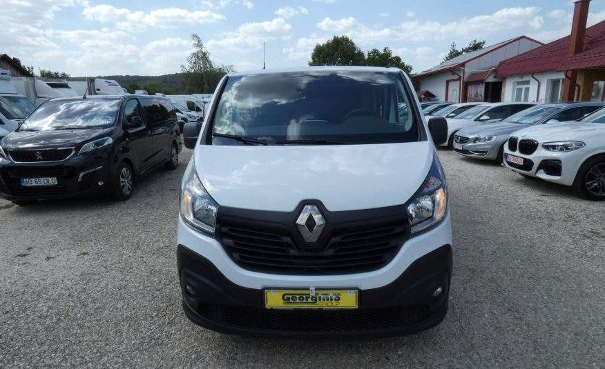 Renault Trafic Mixt 6 locuri + spatiu de marfa