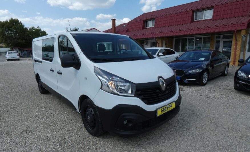 Renault Trafic Mixt 6 locuri + spatiu de marfa