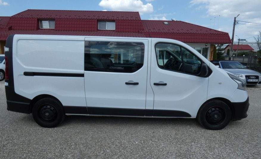 Renault Trafic Mixt 6 locuri + spatiu de marfa