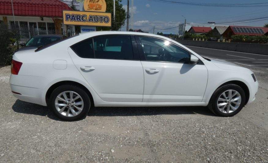 Skoda Octavia 1.6 diesel / DSG