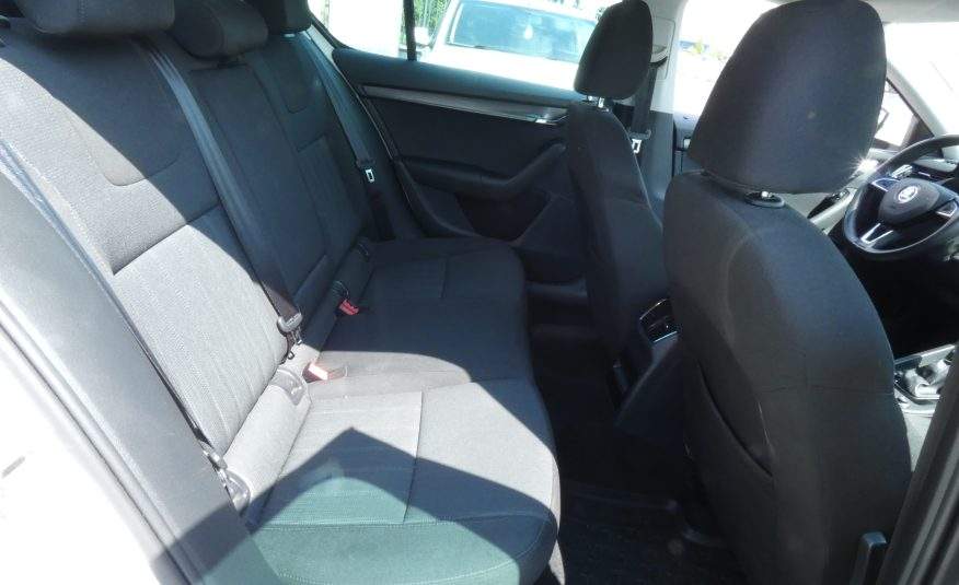Skoda Octavia 1.6 diesel / DSG