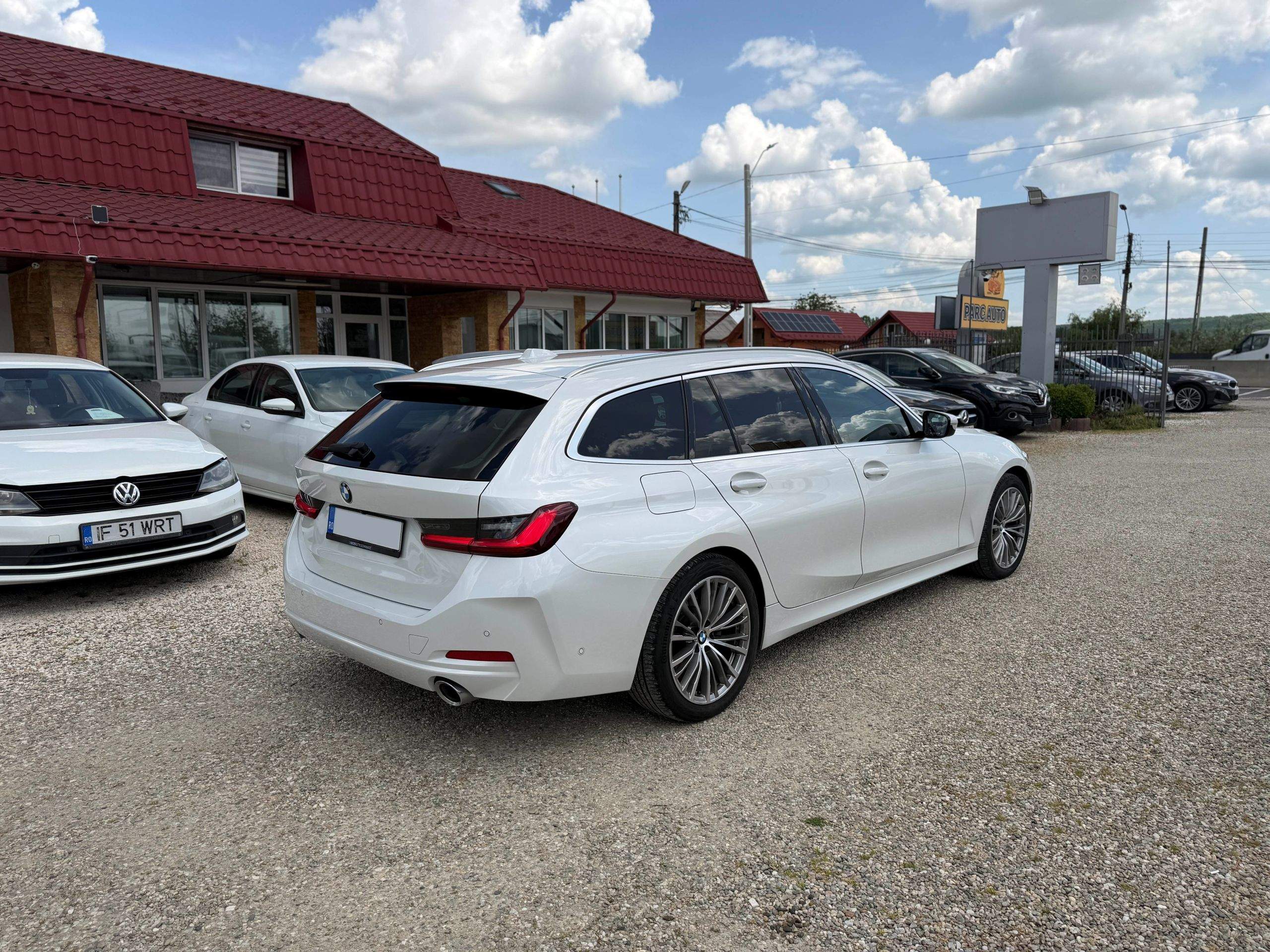 BMW Seria 3 320d xDrive Touring LCI