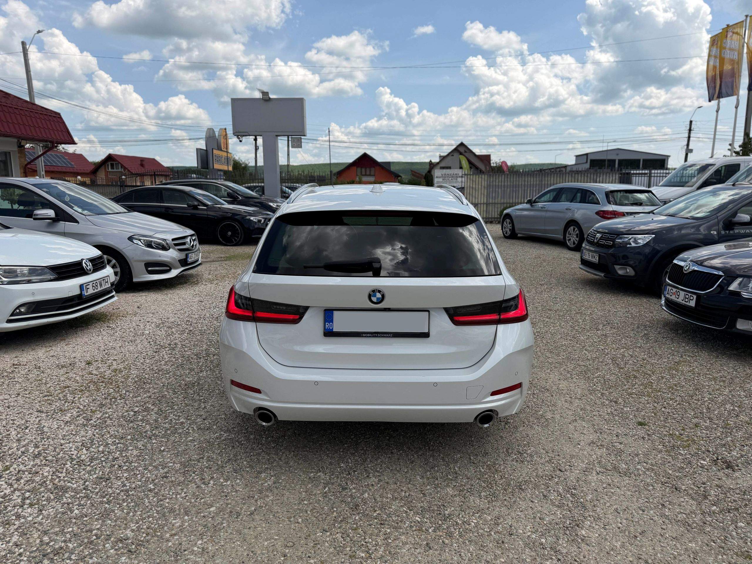 BMW Seria 3 320d xDrive Touring LCI