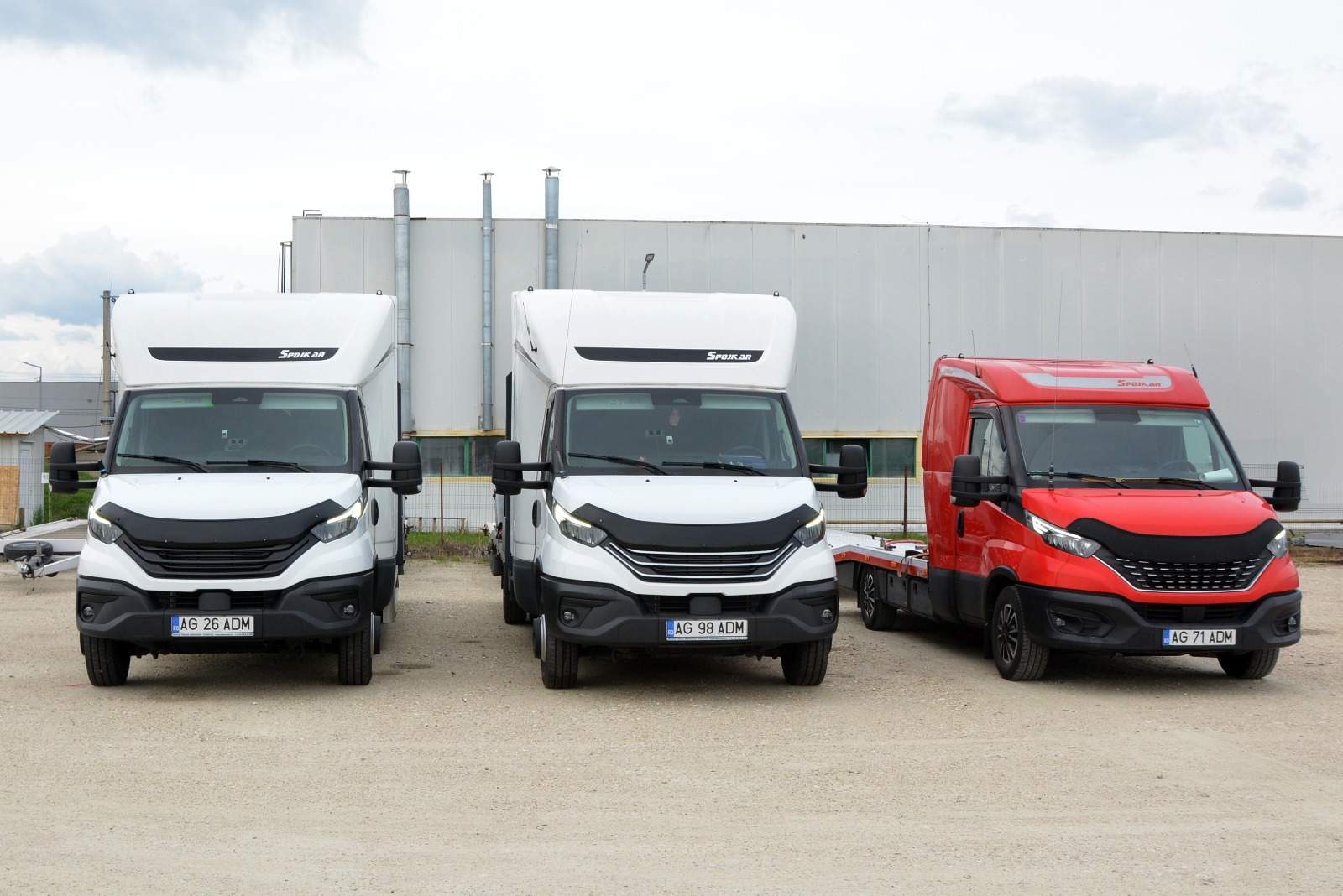 IVECO trailer / Stoc 3 unitati