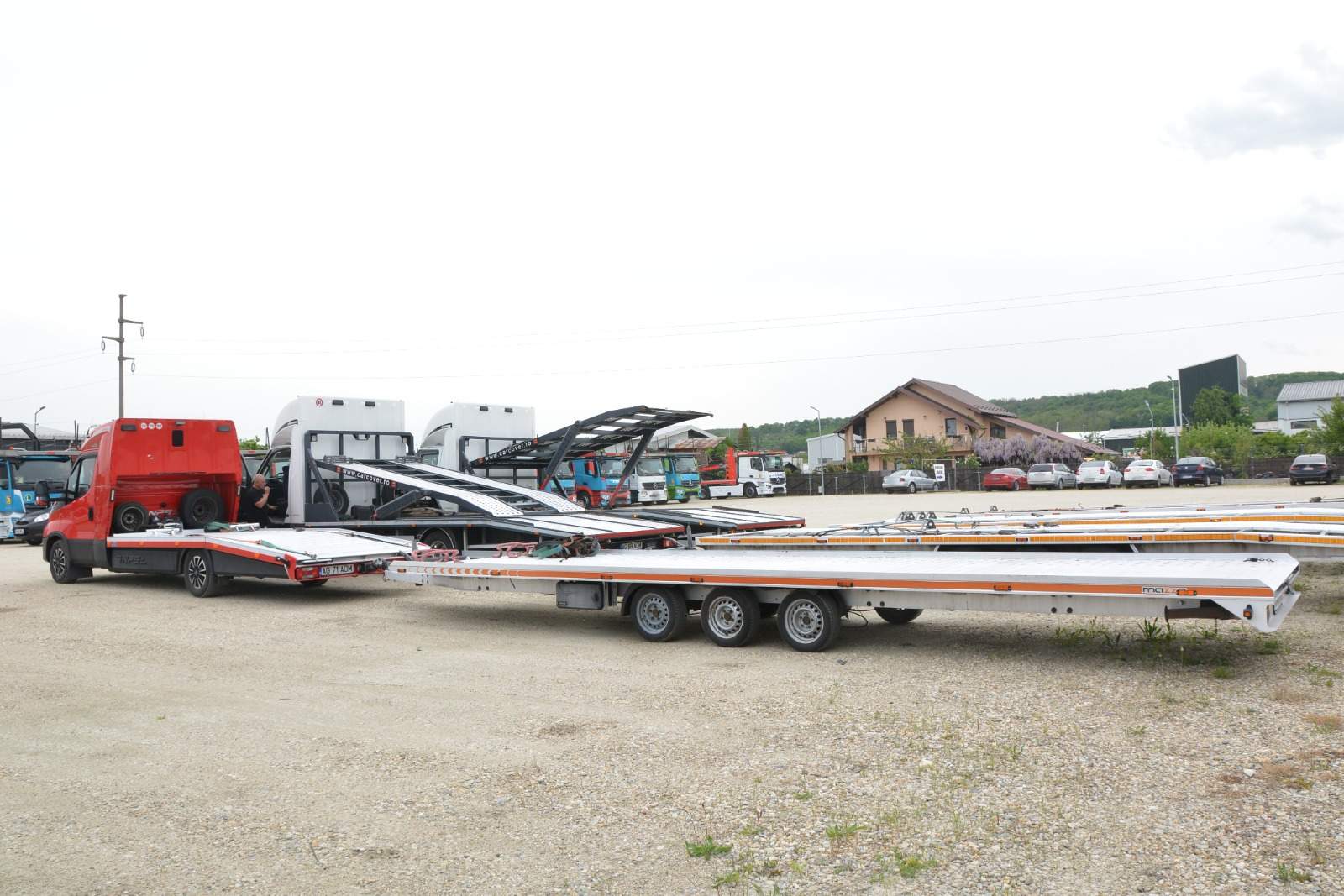 IVECO trailer / Stoc 3 unitati