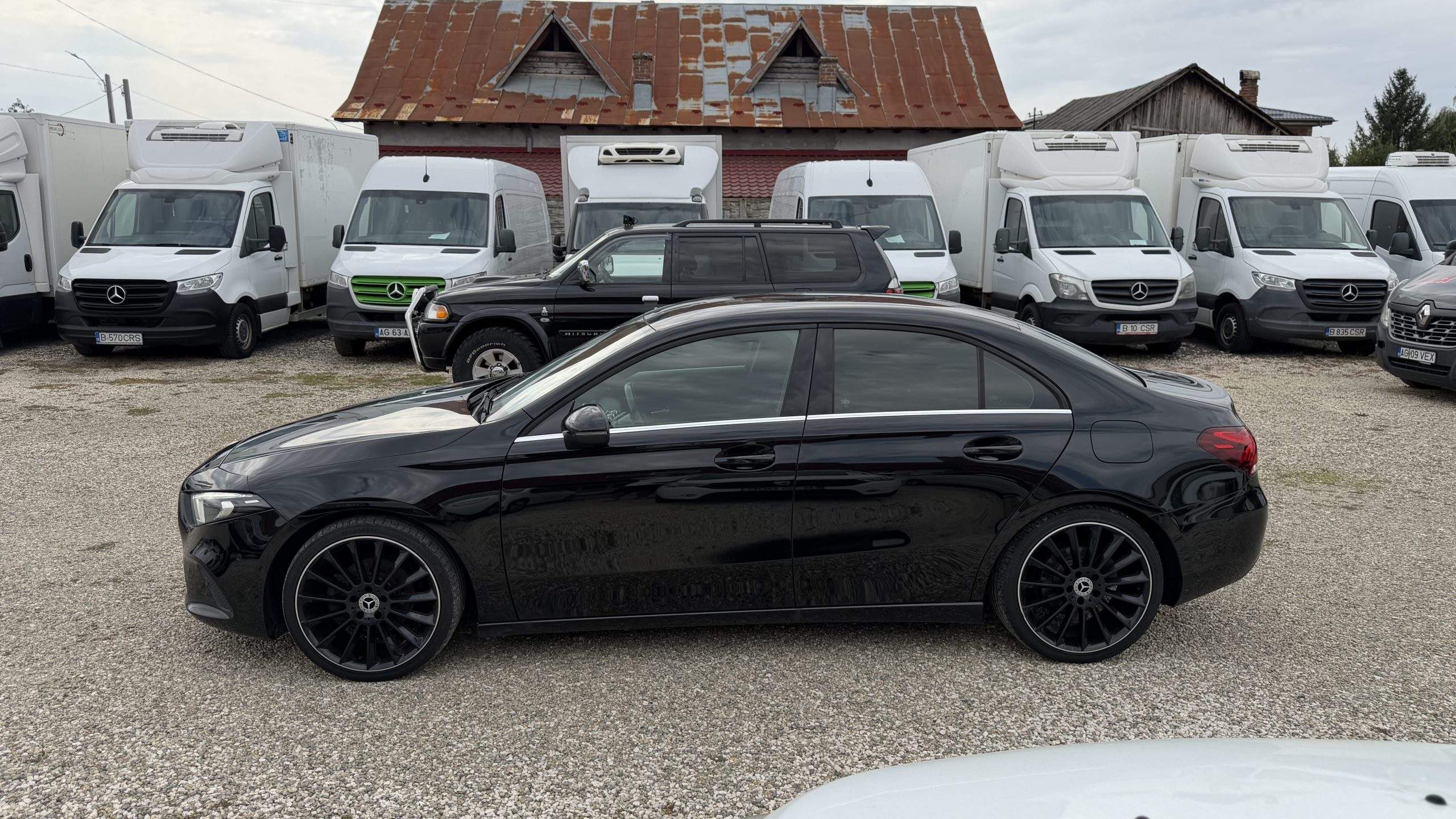 Mercedes-Benz A180d 7G Sedan