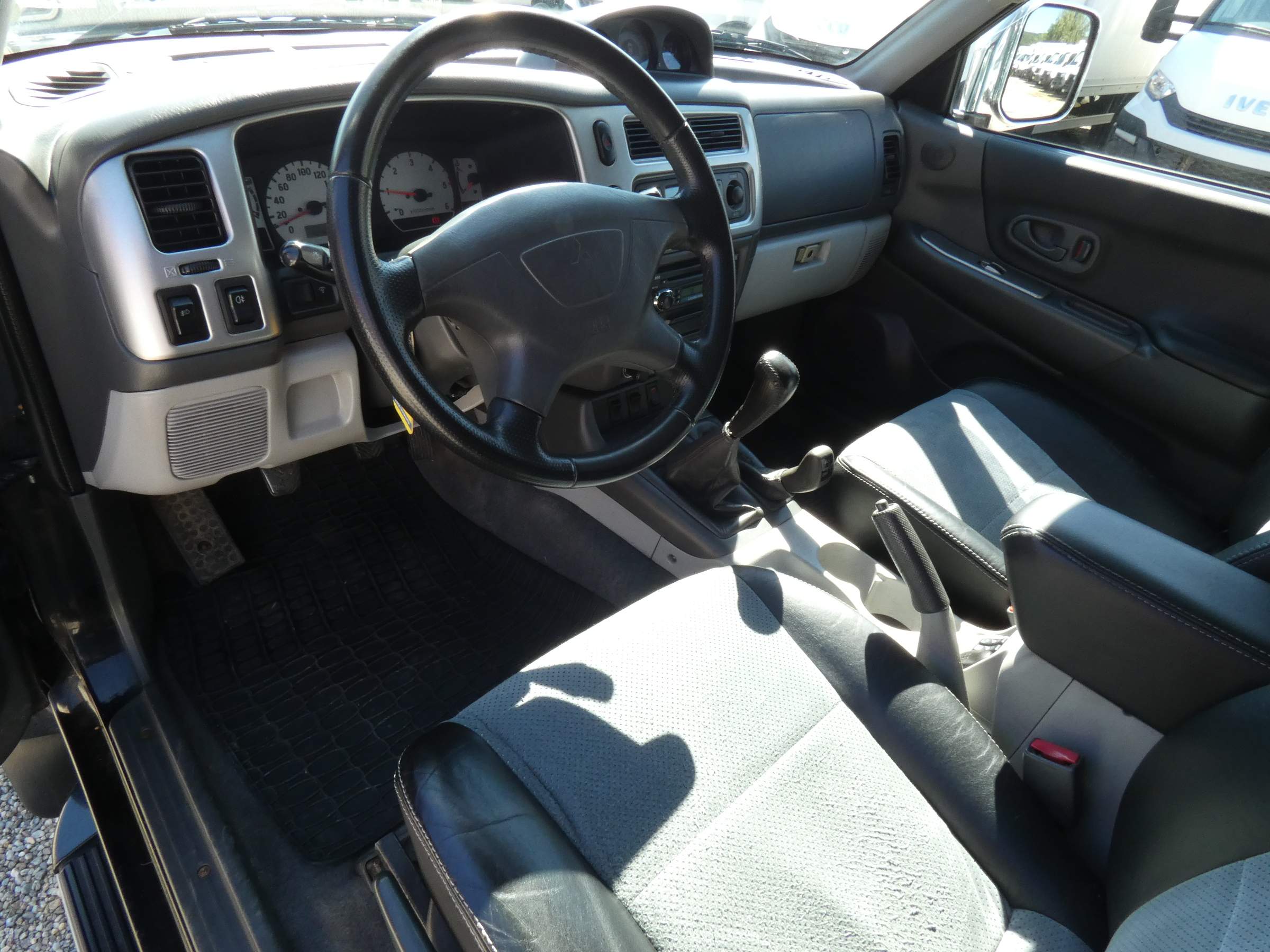 Mitshubishi Pajero Sport