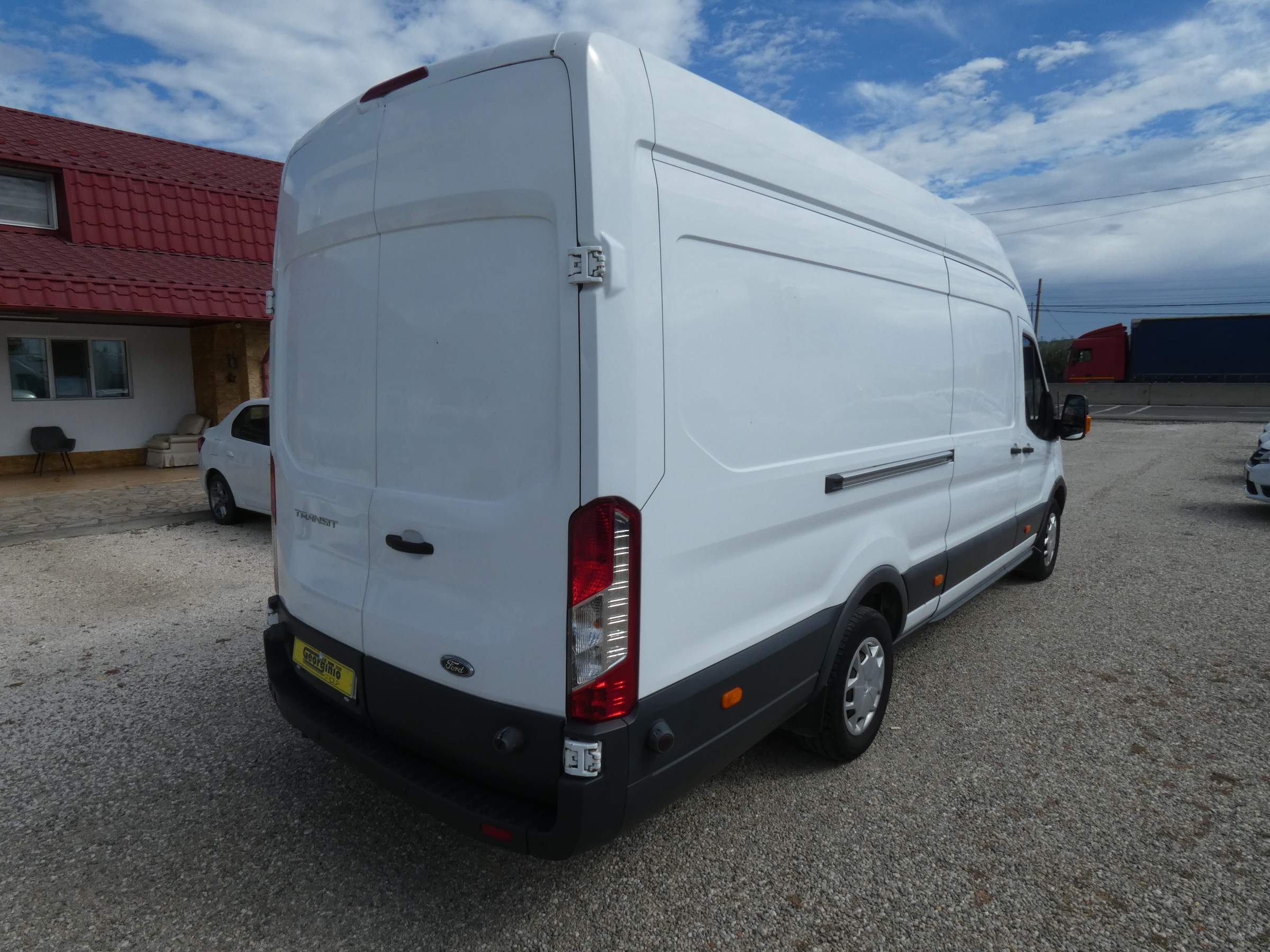 Ford Transit Jumbo cu macara Palfinger