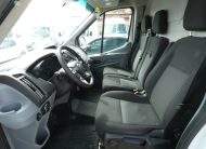Ford Transit Jumbo cu macara Palfinger