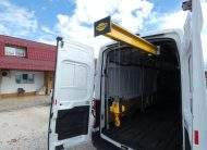 Ford Transit Jumbo cu macara Palfinger